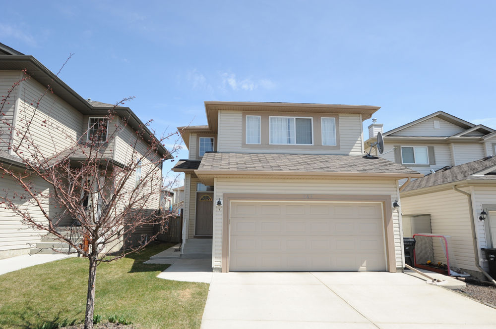 Calgary House For Rent Tuscany Basement fully developed, 4 Bedroom