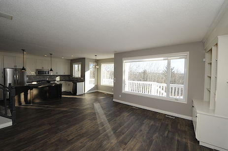 Calgary 4 bedrooms House for rent. Property photo: 102531-3