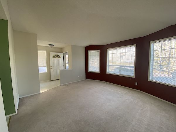 Calgary 3 bedrooms Main Floor for rent. Property photo: 102790-2
