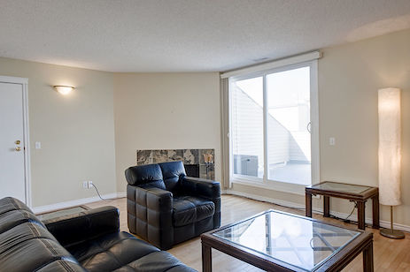 Calgary 3 bedrooms Condo for rent. Property photo: 104929-3