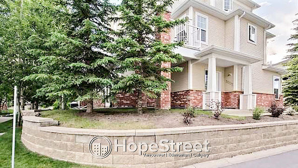 Calgary 2 + Den bedrooms Townhouse for rent. Property photo: 107009-2