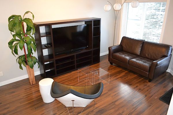 Calgary 2 bedrooms Townhouse for rent. Property photo: 109760-3