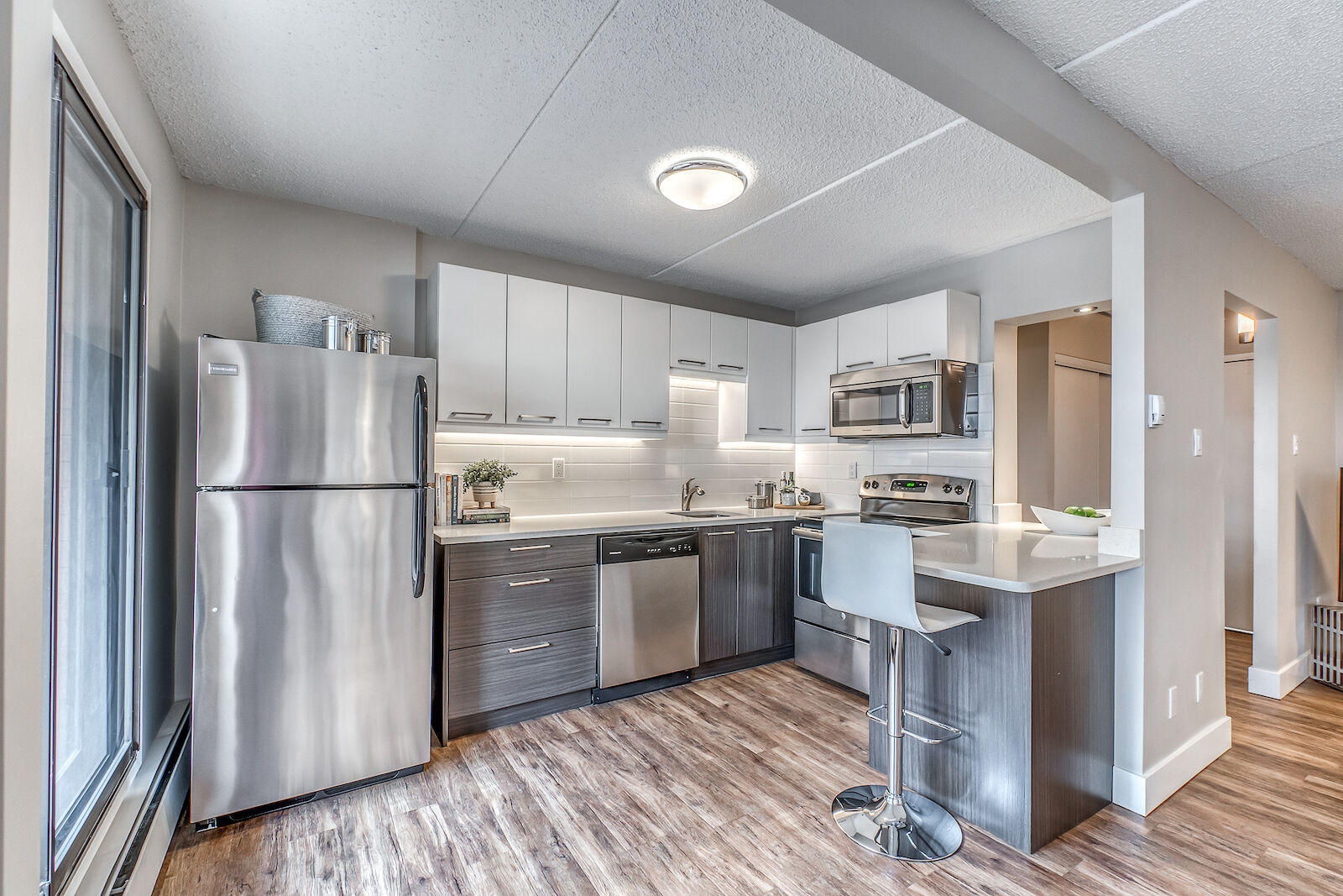 Calgary 1 bedrooms Apartment for rent. Property photo: 111726-1