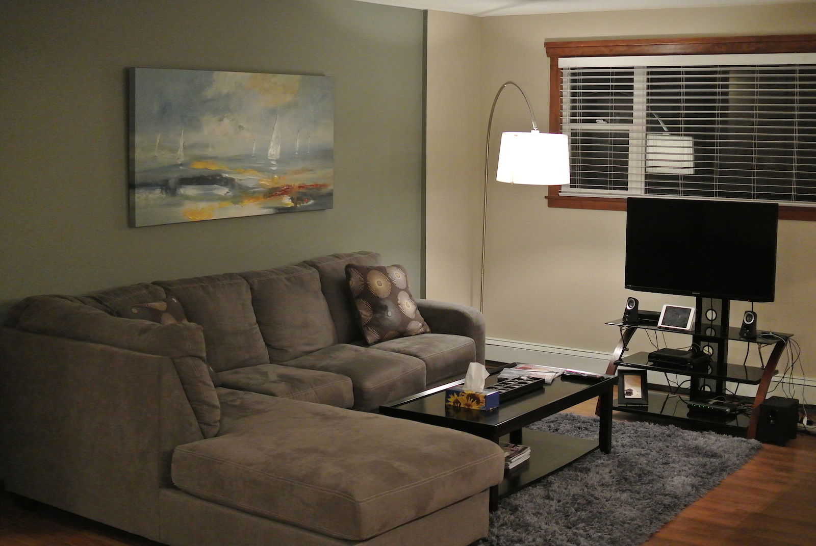 Calgary 2 bedrooms Condo for rent. Property photo: 115002-1