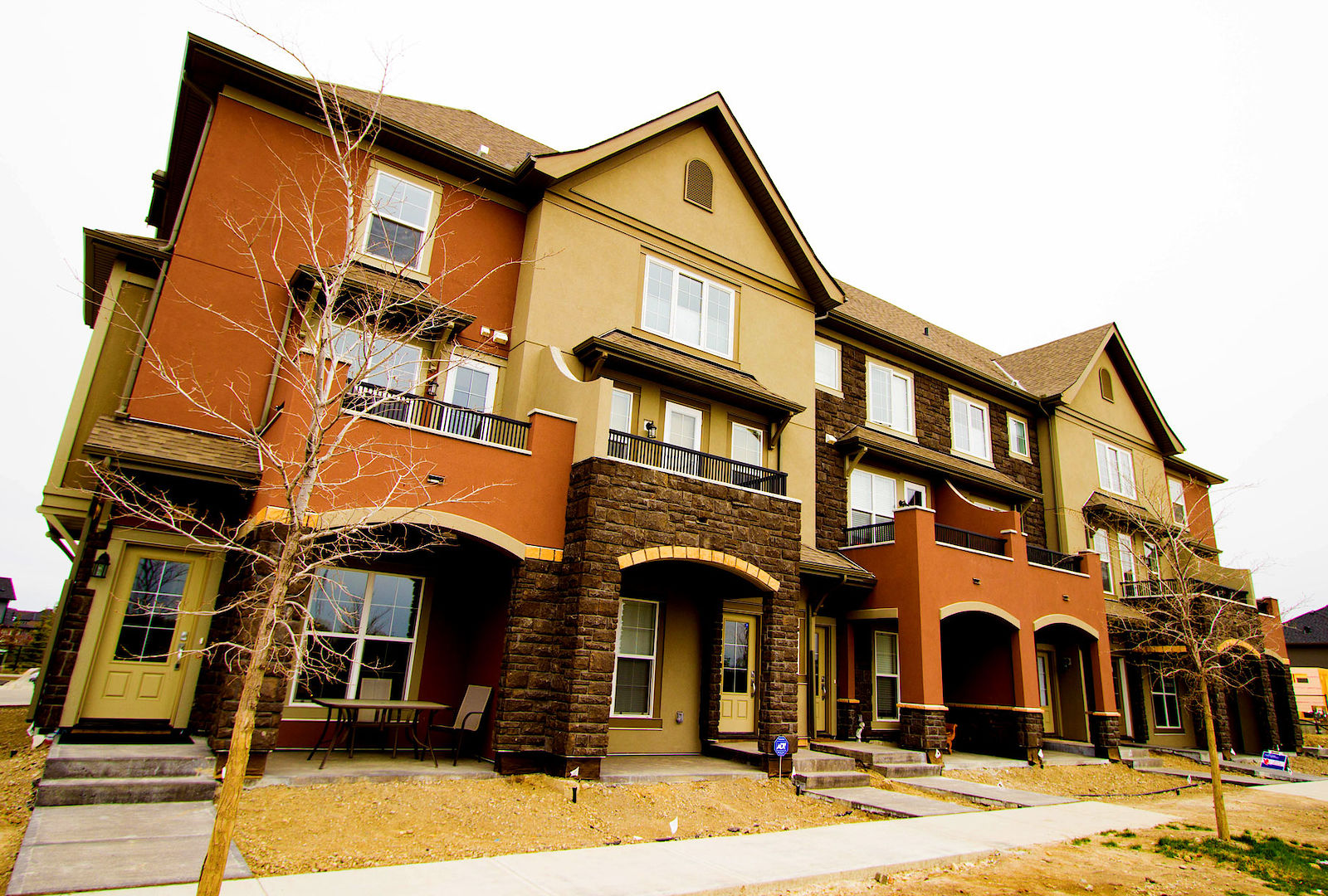Calgary 2 bedrooms Townhouse for rent. Property photo: 119832-1