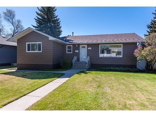 Calgary 4 bedrooms House for rent. Property photo: 123148-1