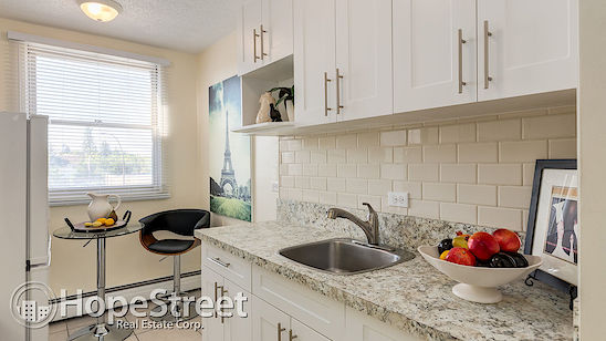 Calgary 1 bedroom Apartment for rent. Property photo: 124479-2