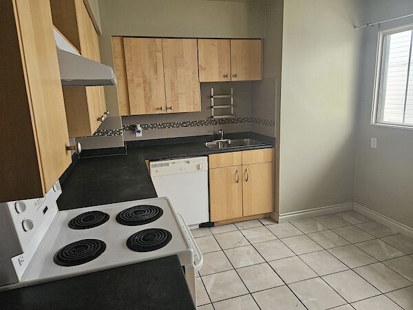 Calgary 2 bedrooms Main Floor for rent. Property photo: 124628-3