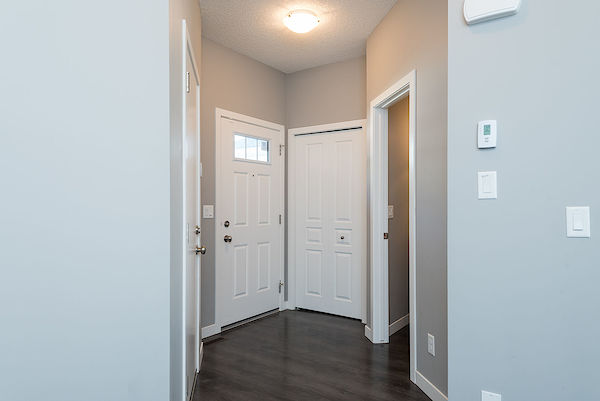 Calgary 3 + Den bedrooms Townhouse for rent. Property photo: 124829-2