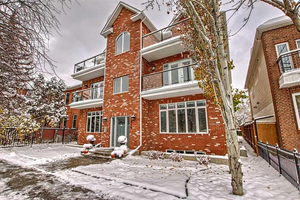 Calgary 2 + Den bedrooms Townhouse for rent. Property photo: 126221-1