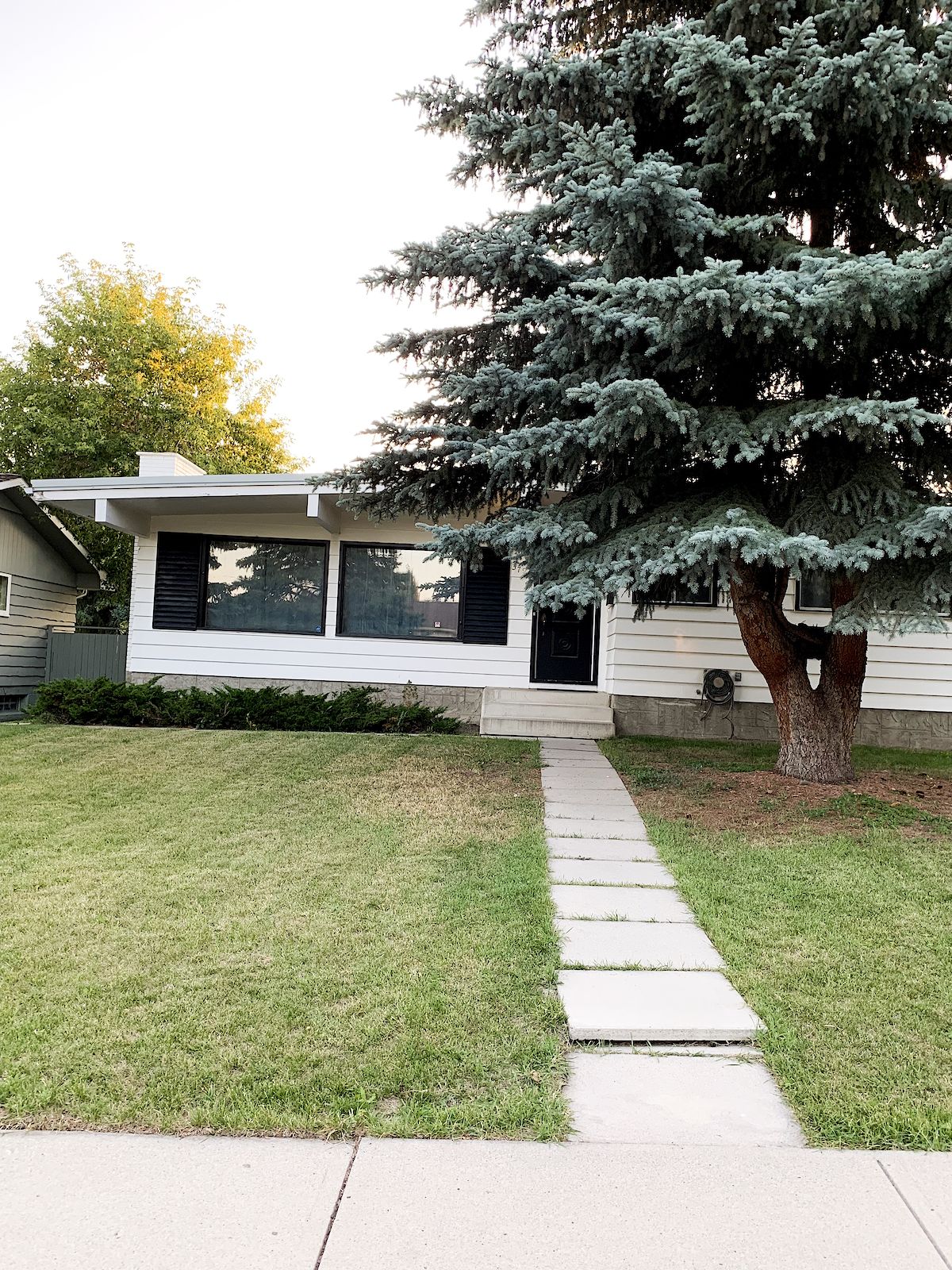 Calgary 3 bedrooms House for rent. Property photo: 129322-1