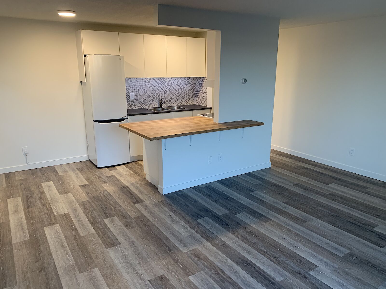Calgary 2 bedrooms Apartment for rent. Property photo: 134417-1