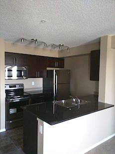 Calgary 2 + Den bedrooms Apartment for rent. Property photo: 141449-2