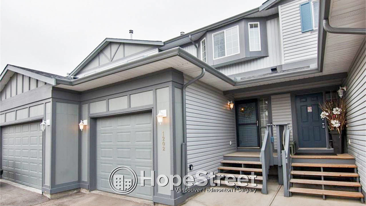 Airdrie 3 bedrooms Townhouse for rent. Property photo: 142775-1