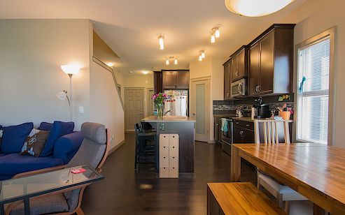 Calgary 3 bedrooms Duplex for rent. Property photo: 148974-2