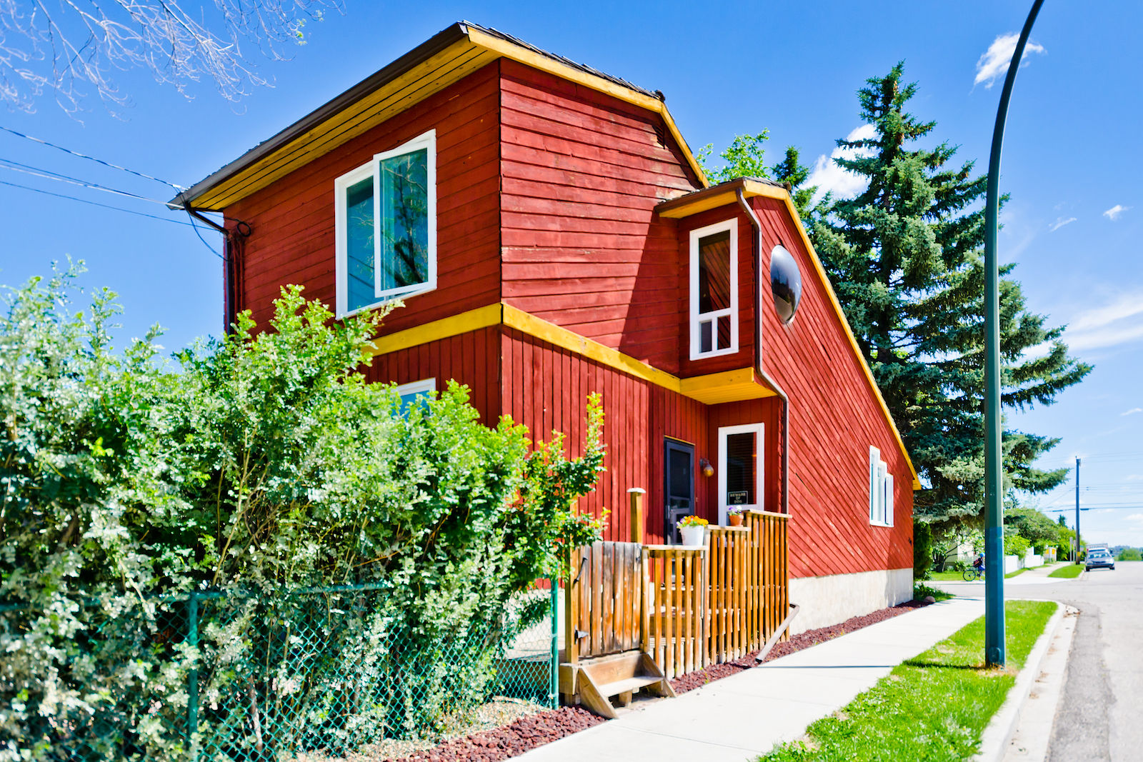 Calgary Pet Friendly House For Rent | Highland Park | Chateau Living in ...