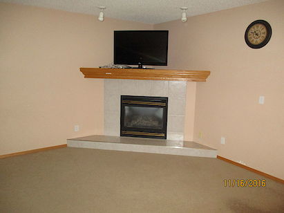 Calgary 4 bedrooms House for rent. Property photo: 151165-2