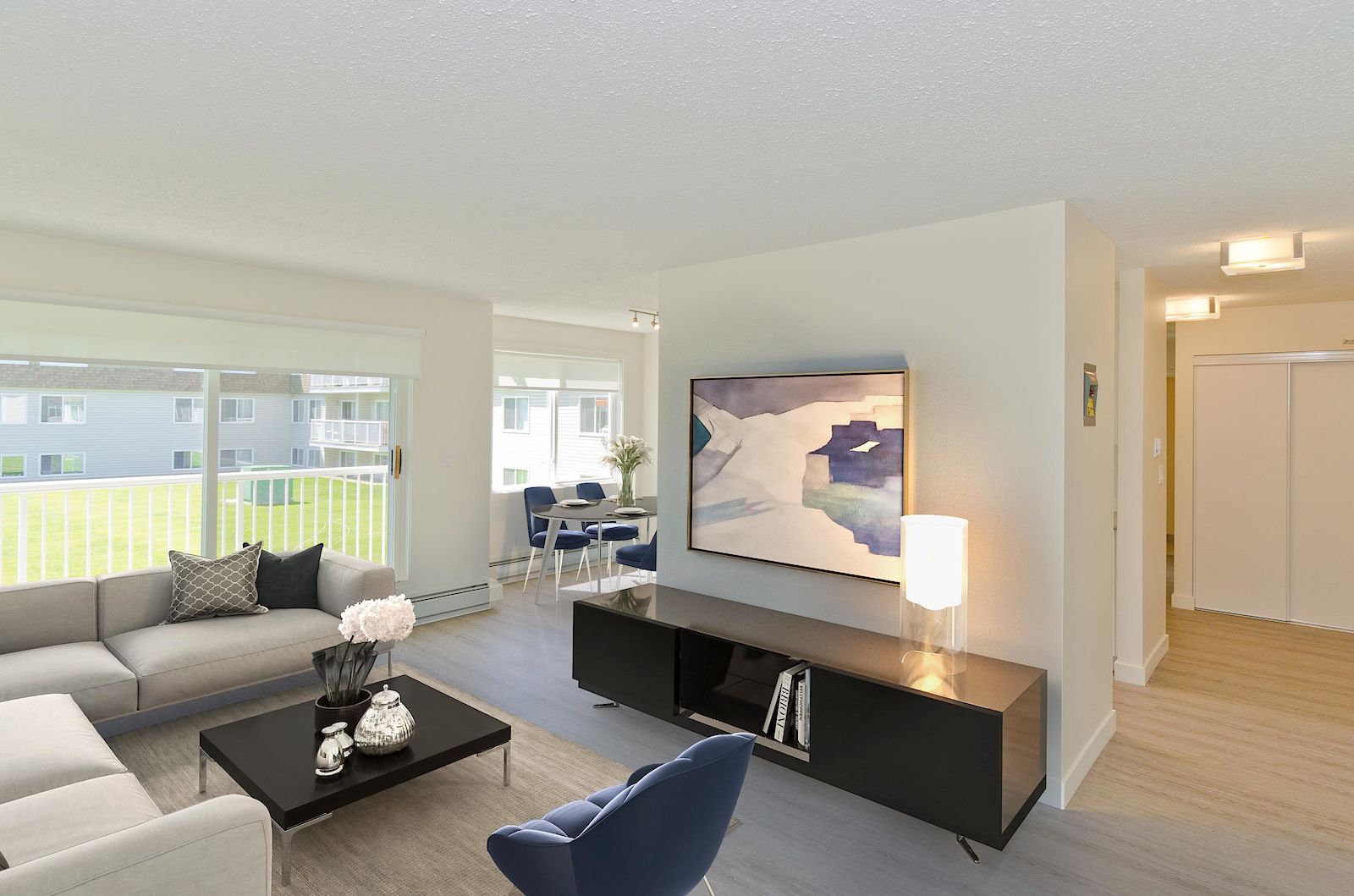 Calgary 2 bedrooms Apartment for rent. Property photo: 22002-1