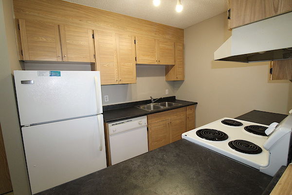 Calgary 1 bedrooms Apartment for rent. Property photo: 2248-3