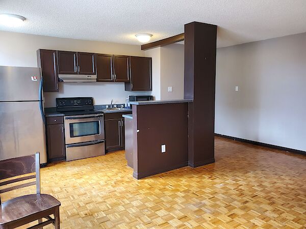Calgary 1 bedroom Condo Unit for rent. Property photo: 24216-3