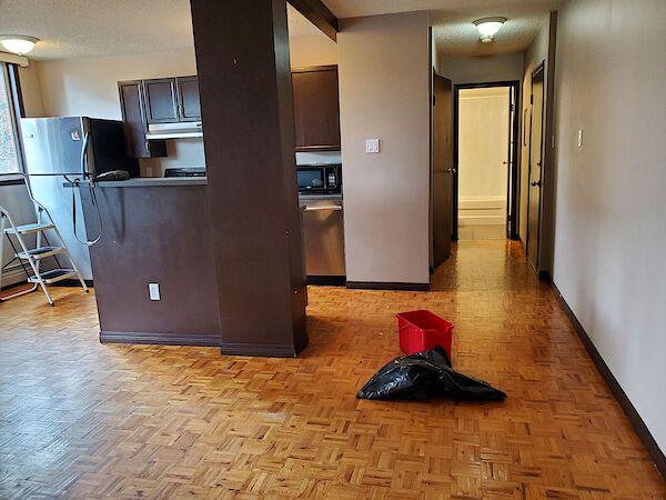 Calgary 1 bedroom Condo Unit for rent. Property photo: 24216-2