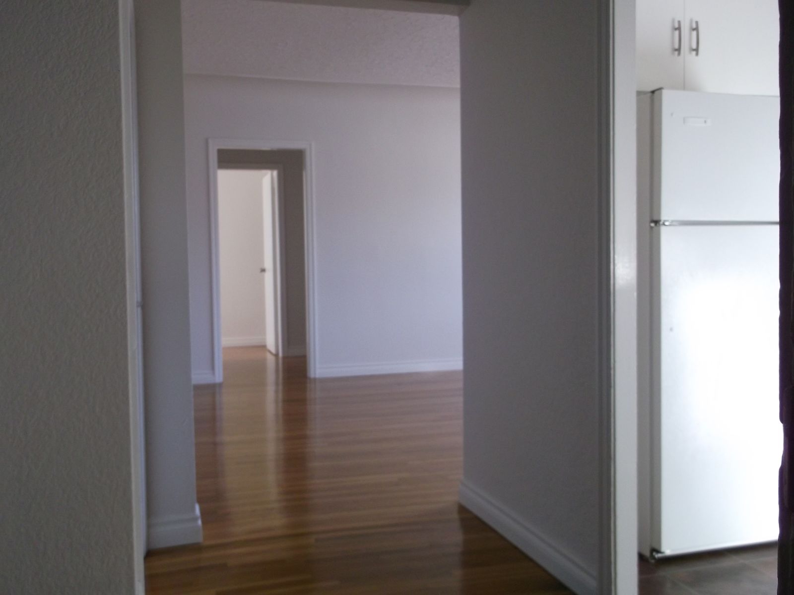 Edmonton 2 bedrooms Apartment for rent. Property photo: 250047-1