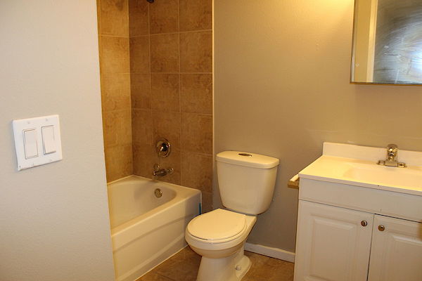 Calgary 1 bedrooms Apartment for rent. Property photo: 2540-2
