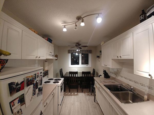 Edmonton 1 bedroom Condo for rent. Property photo: 257802-3