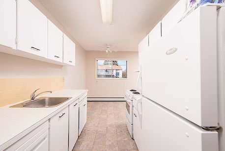 Edmonton 2 bedrooms Apartment for rent. Property photo: 260201-3