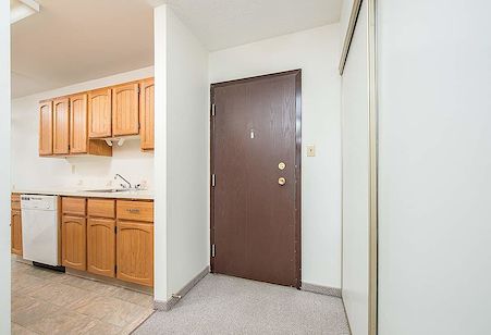 Edmonton 2 bedrooms Apartment for rent. Property photo: 260209-3