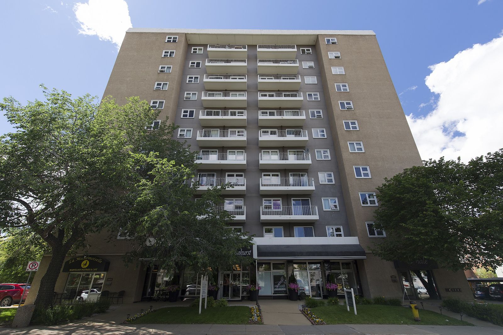Edmonton 2 bedrooms Apartment for rent. Property photo: 260351-1