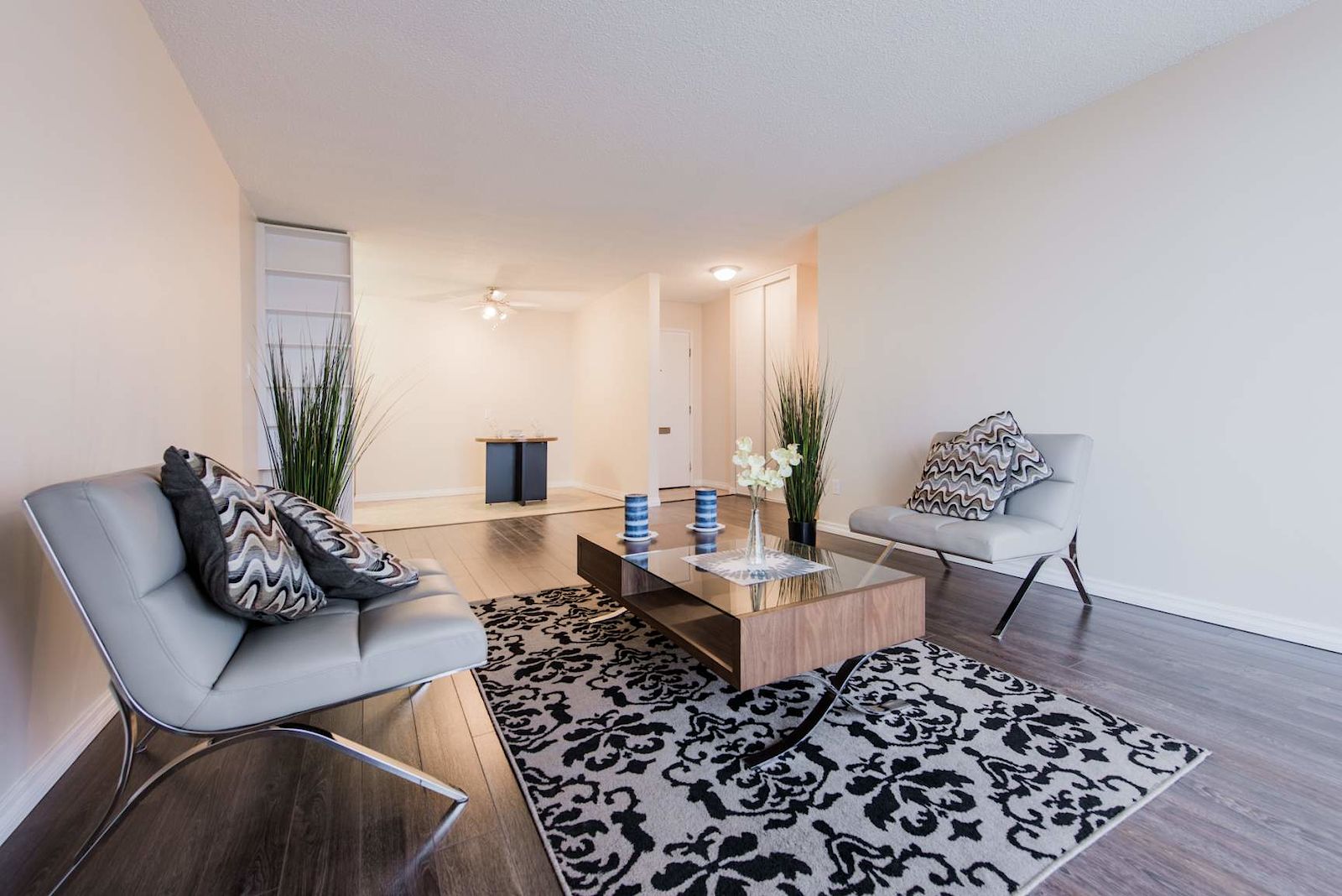 Edmonton 1 bedrooms Apartment for rent. Property photo: 263034-1