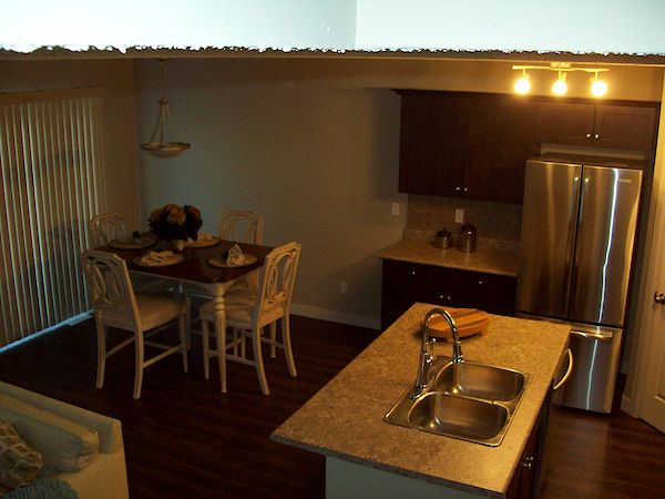 Fort Saskatchewan 3 bedrooms Duplex for rent. Property photo: 269353-3