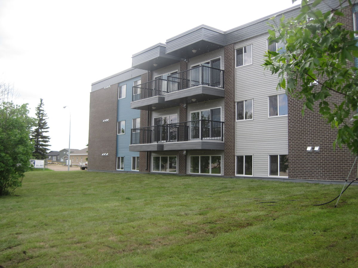 Slave Lake 2 bedrooms Apartment for rent. Property photo: 273042-1