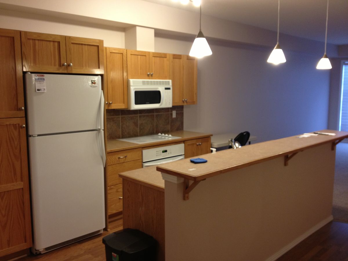 Edmonton 2 bedrooms Condo for rent. Property photo: 277517-1