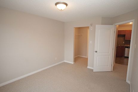 Edmonton 2 bedrooms Condo Unit for rent. Property photo: 279556-3