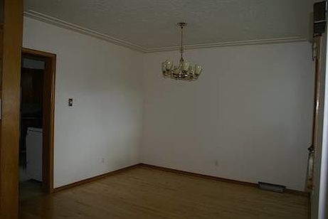 Edmonton 3 bedrooms Main Floor for rent. Property photo: 280496-3