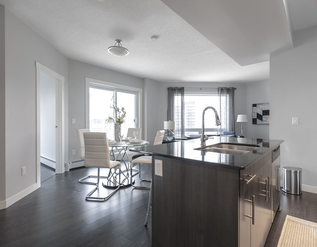 Edmonton 2 bedrooms Apartment for rent. Property photo: 281589-1