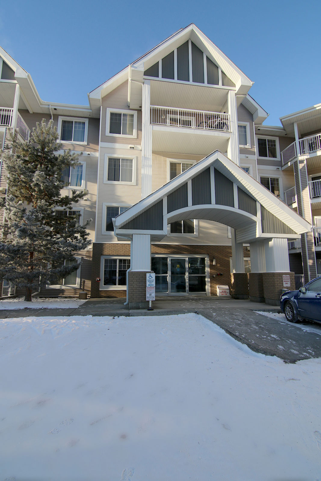 Edmonton 1 bedroom Condo Unit for rent. Property photo: 282018-1