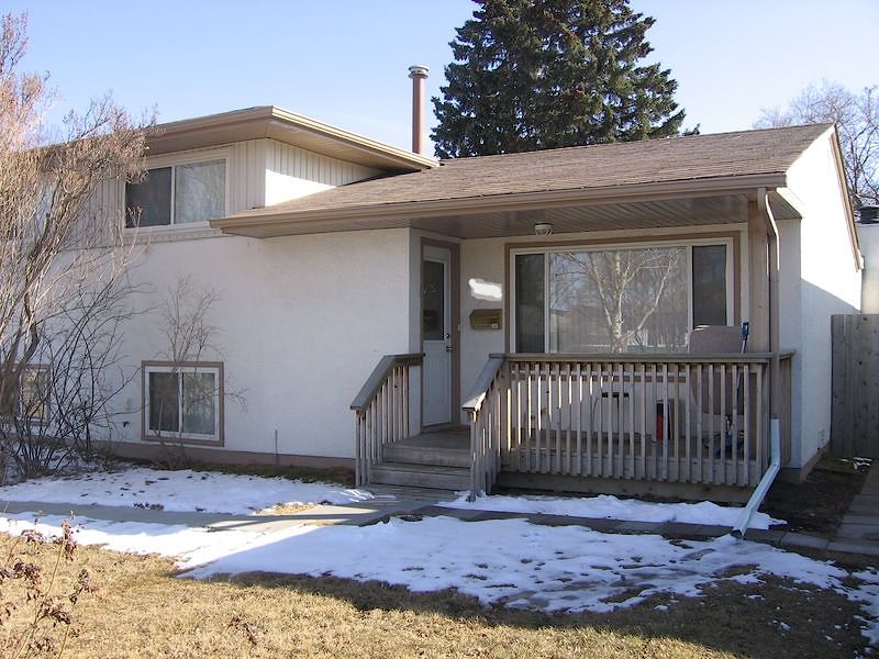 Calgary 3 bedrooms Shared for rent. Property photo: 28226-1
