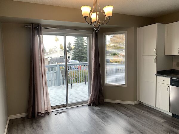 Edmonton 5 bedrooms House for rent. Property photo: 282858-2