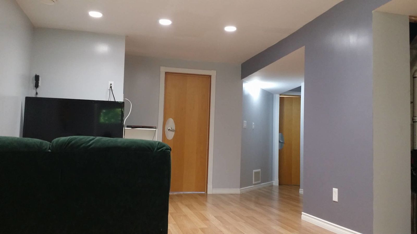 Edmonton 3 bedrooms Shared for rent. Property photo: 288117-1