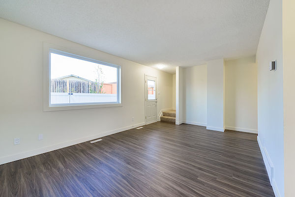 Edmonton 3 bedrooms Townhouse for rent. Property photo: 288662-2