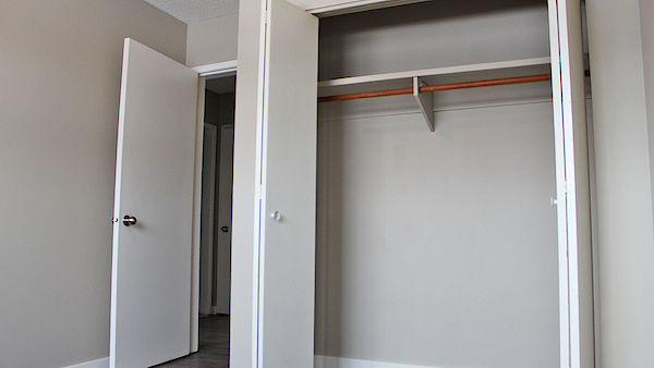 Edmonton 1 bedrooms Apartment for rent. Property photo: 289280-2