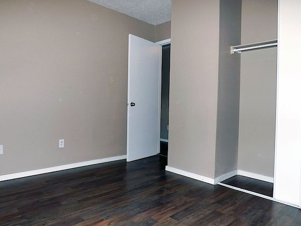 Edmonton 1 bedrooms Apartment for rent. Property photo: 289292-2