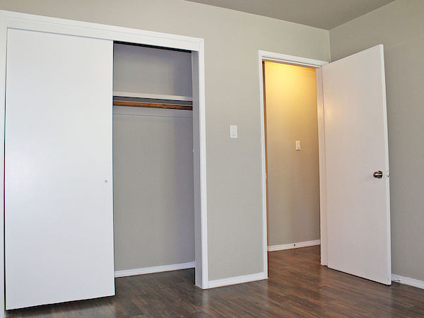 Edmonton 1 bedrooms Apartment for rent. Property photo: 289317-2