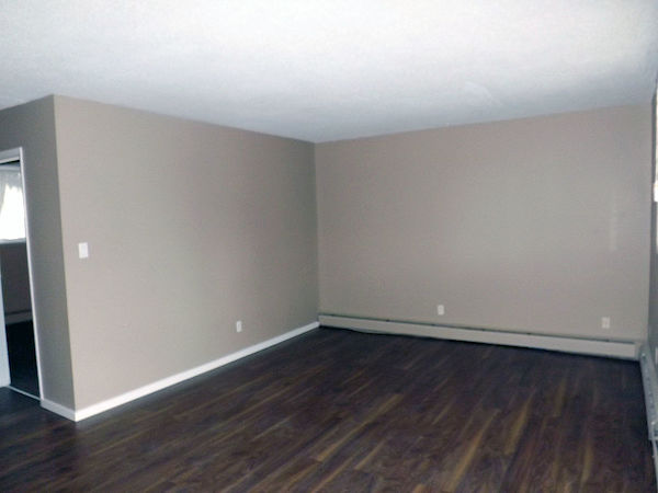 Edmonton bachelor bedrooms Apartment for rent. Property photo: 289323-2