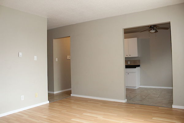 Edmonton bachelor bedrooms Apartment for rent. Property photo: 289327-2