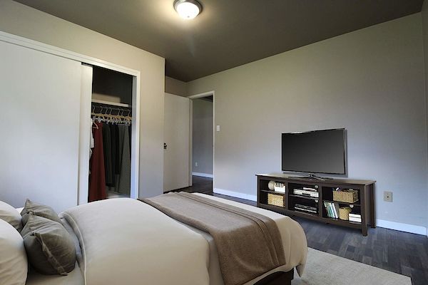 Edmonton bachelor bedrooms Apartment for rent. Property photo: 289335-2