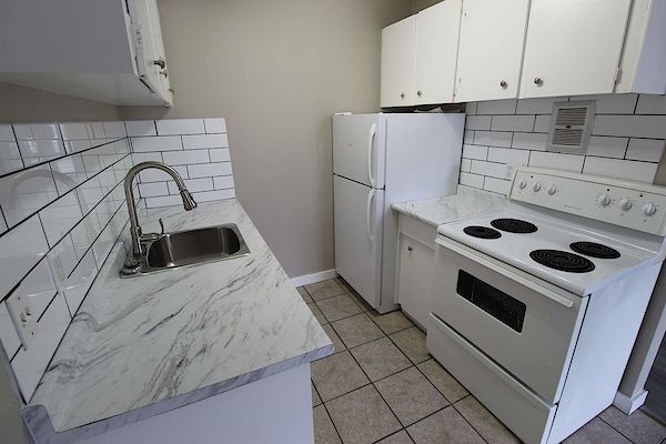 Edmonton 1 bedrooms Apartment for rent. Property photo: 289336-2